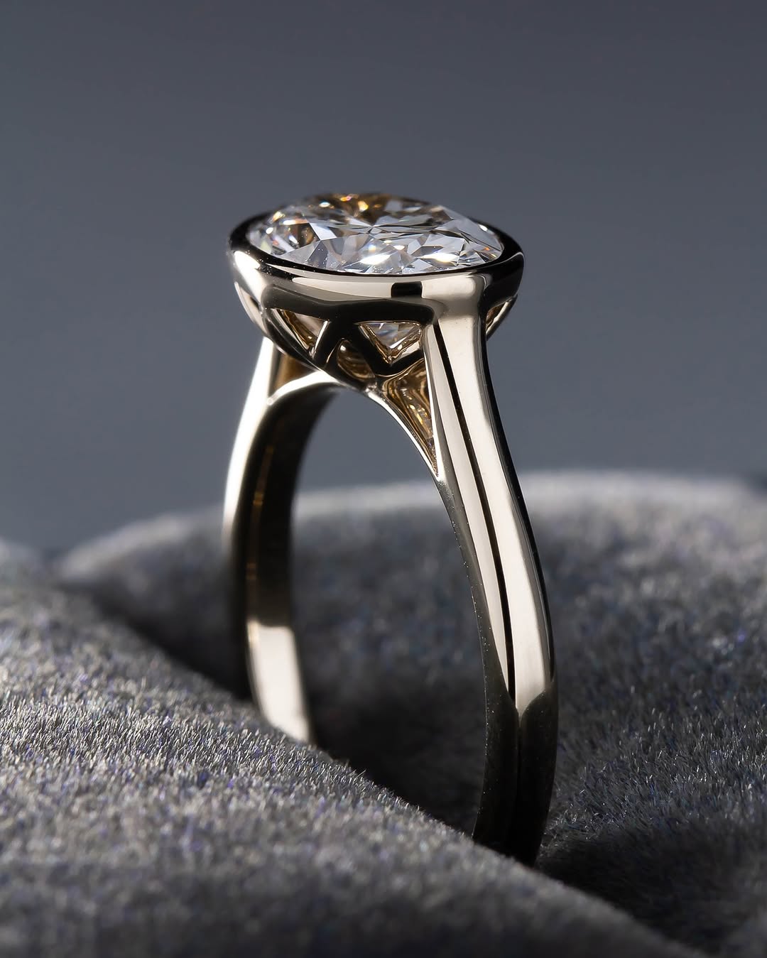 The Serene Oval Collection