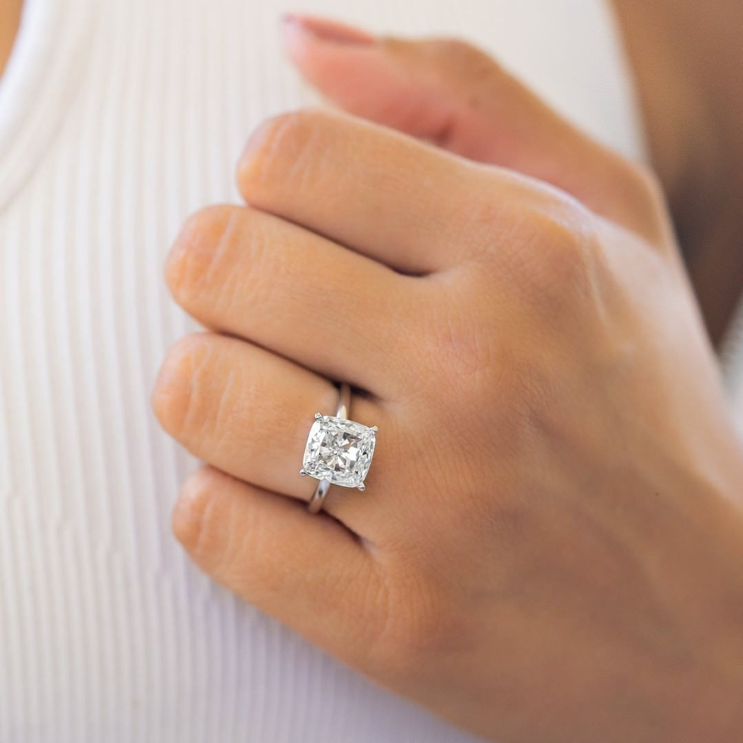 14K White Gold IGI Certified Cushion Lab-Created Diamond Classic Solitaire Ring (5 CTW F VS)