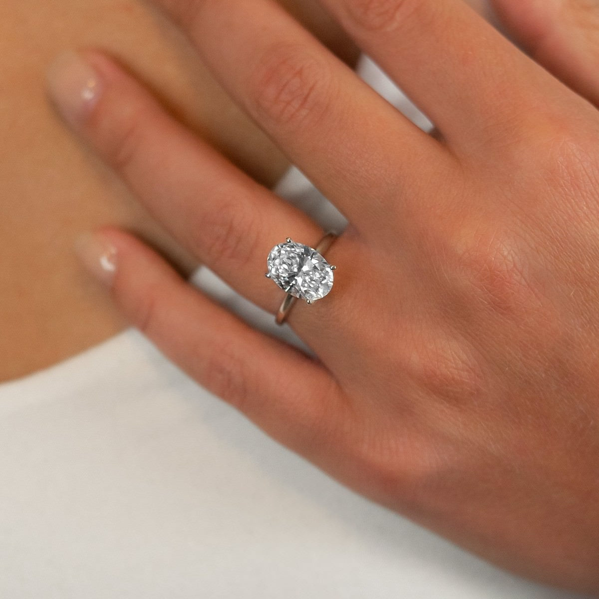 14K White Gold IGI Certified Oval Lab-Created Diamond Classic Solitaire Ring (4 CTW F VS)